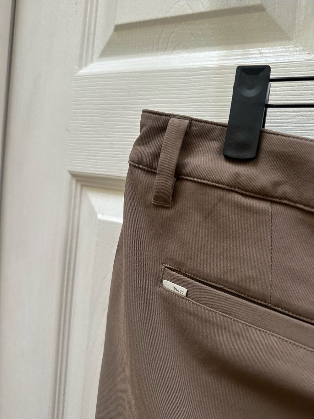 Vuori Cascade Tech Chino Pant Athletic Slim Fit brown tan 34 pants - Picture 5 of 6
